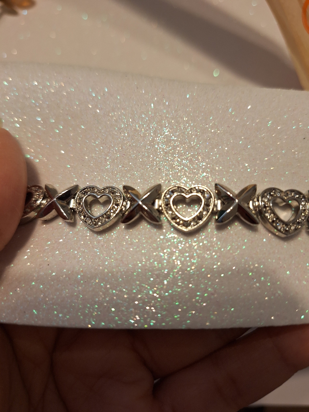 Silver Heart & X Link Bracelet - Sparkling Silver Tone